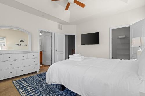 Convenience at a Great Value 4-BR DC Homestay in Washington, USA