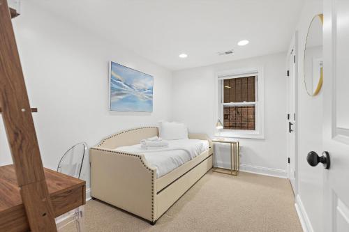 Sweet 2-BR Retreat By Capitol Hill