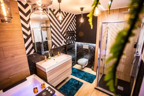 Tropical Jacuzzi Oasis - Terreaux, Lyon (photo 8)