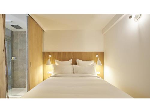 9Hotel Republique - image 14