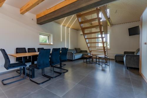 Facilities, Nadrzeczna Dolina in Niemce