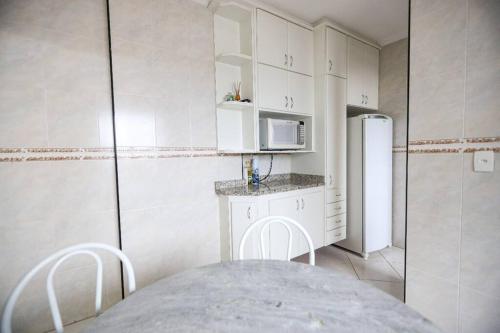 Apartamento em Praia Grande a 50m da Praia in กันโตโดฟอร์เต