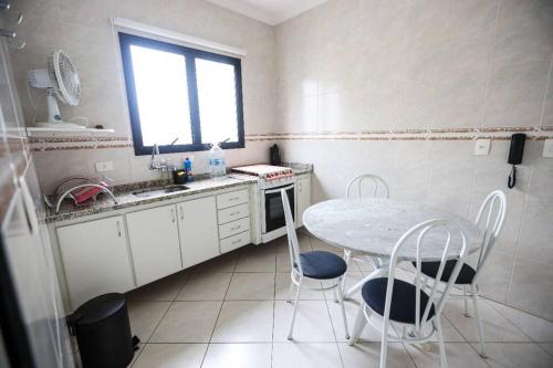 Apartamento em Praia Grande a 50m da Praia in กันโตโดฟอร์เต