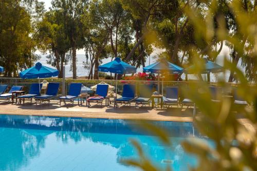 Park Beach Hotel - image 14