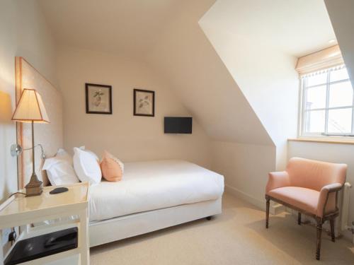 The Old Hall Ely Bed & Breakfast - image 11