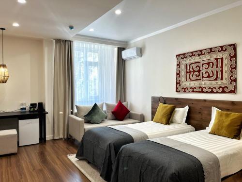 room detail thumbnail 0