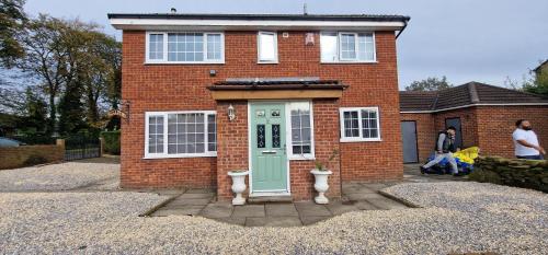 Summerville Manor Luxury Residency With Drive gîte à louer Farsley