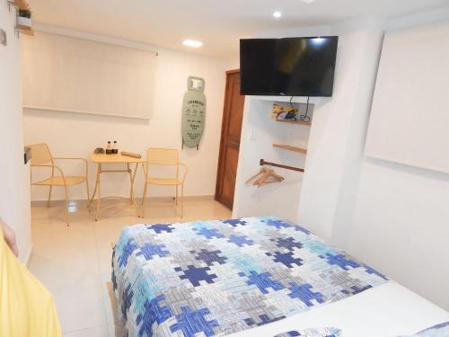 One-Bedroom Apartment image 4