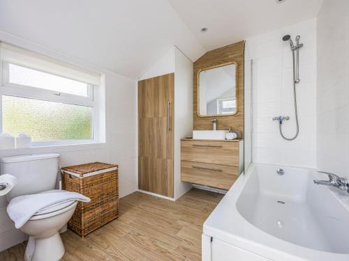 Charming Southsea Family Home - Pass the Keys - image 5