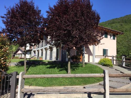 Viesnīcas āriene, Garni Viggiona in Trarego Vidžiona