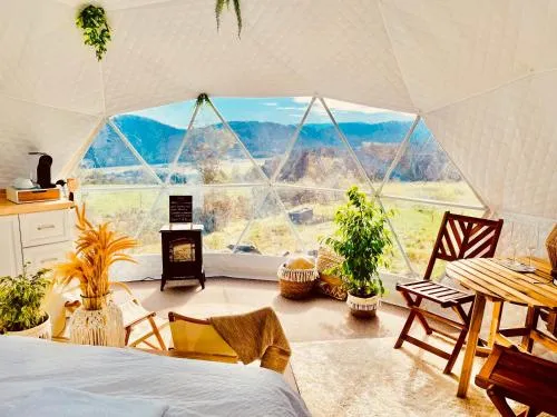 Glamping Hohe Wand - Kuppelzelt "Panoramablick" mit Sternenfenster in Maiersdorf, Österreich