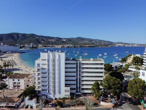 Seramar Hotel Comodoro Playa - image 3