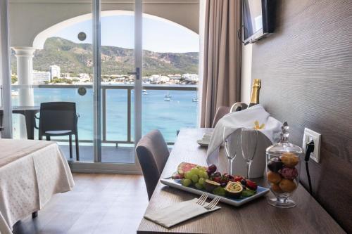 Habitación, familiar, vistas al mar