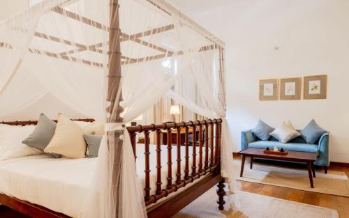 King Room with Garden View image 3