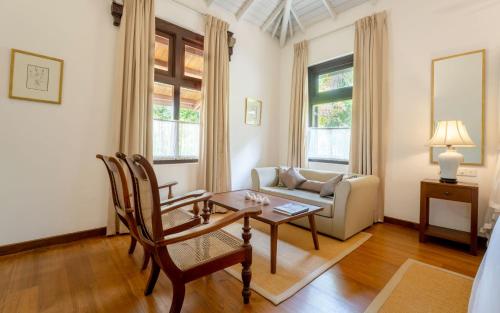 King Room with Balcony image 5