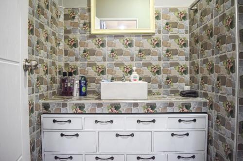 Architect's Country Villa & 10m Pool near Khao Yai