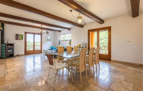 Four-Bedroom Holiday Home