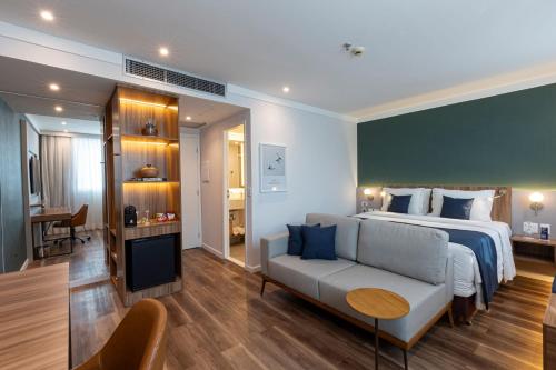 room detail thumbnail 0