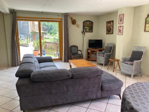 Chalet 18 personnes 8 chambres aux 3 vallees, menuires in Praranger