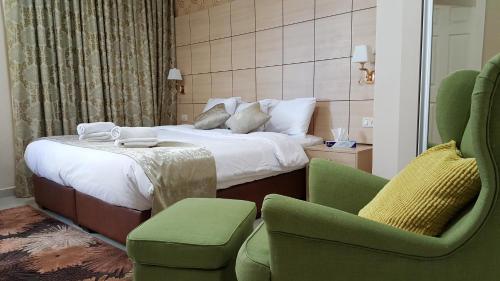 Nishan Hotel Room Type - Standard Double Room