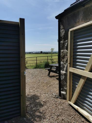Faciliteter, Cosy Couples Retreat at THE COOP with Hot Tub in Kilkeel