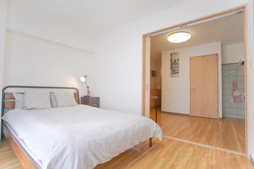 Shinjuku 百人町 704