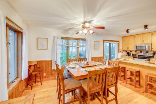 Game Room and Fire Pit Wintergreen Resort Home! in Lyndhurst, USA