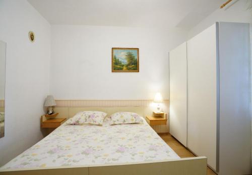Two-Bedroom Apartment image 5