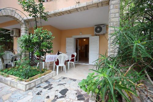 One-Bedroom Apartment with Terrace room in Apartments Dino