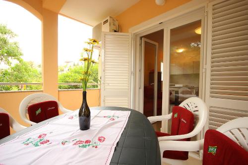 One-Bedroom apartment Standard image 2
