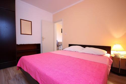 One-Bedroom apartment Standard image 7