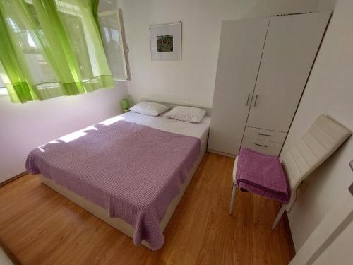Holiday home Vlasta - near sea - image 35