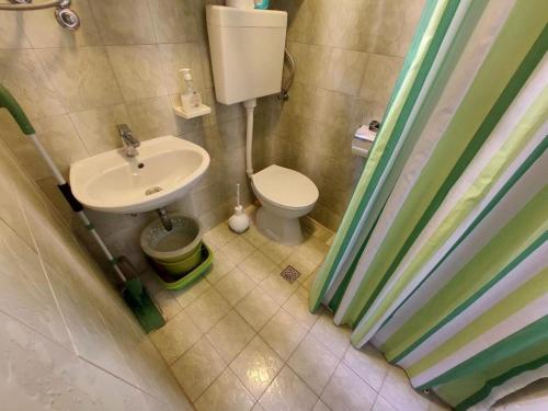 Holiday home Vlasta - near sea - image 10