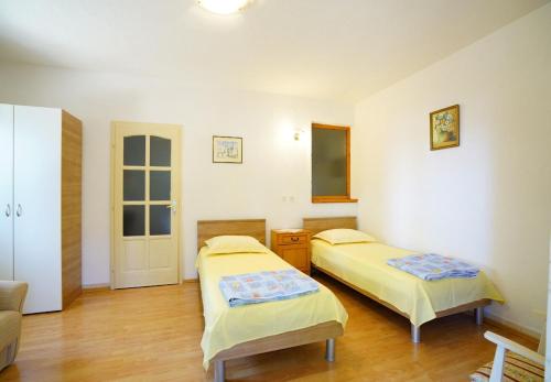 Two-Bedroom Apartment image 8