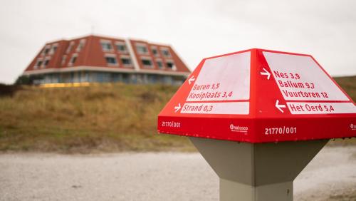 Strandhotel Buren aan Zee - image 2