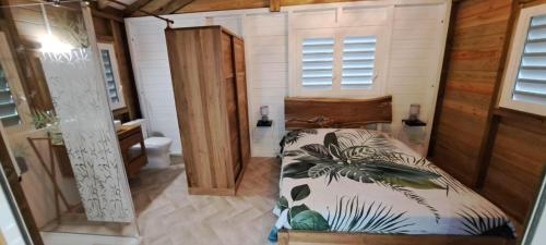 Phòng tắm, Ti' Nid Mango Cabane charmante et confortable in Pointe-Noire