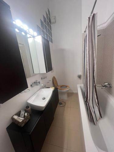 Savoia design apartment with terrace - Rome center, Rom (Foto 6)