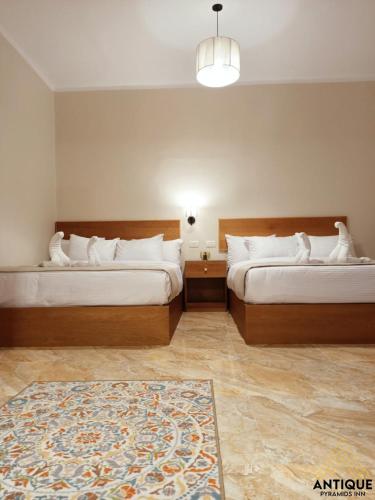 Antique Pyramids Inn - image 4
