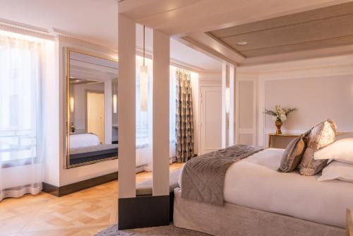 Hotel du Collectionneur Arc de Triomphe - image 2