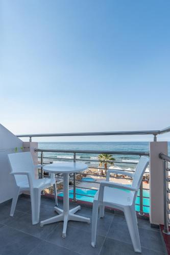 Laplaya Beach - image 8