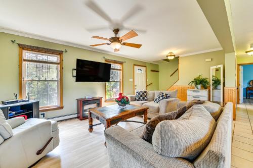 Dog-Friendly Lake George Home 3 Mi to Beach! in Lake George, USA