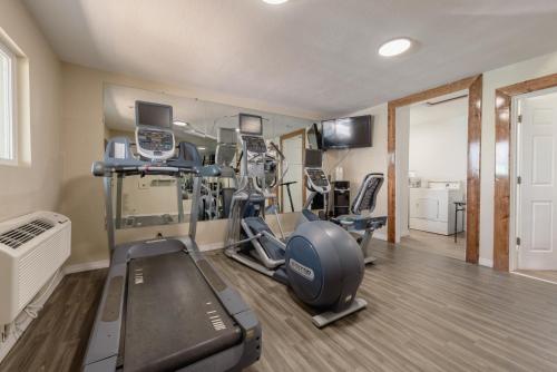 Fitneszközpont, Suburban Studios near Mesa Verde in Cortez (Colorado)