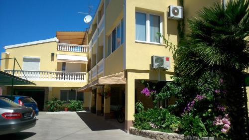  Guest House Kotle, Pension in Tribunj