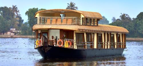A szálláshely kívülről, Floatel Houseboats in Alleppey