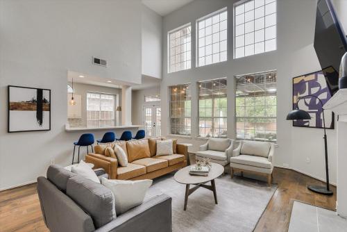 Luxurious Home w Cinema Room & Private Pool in Mesquite, USA