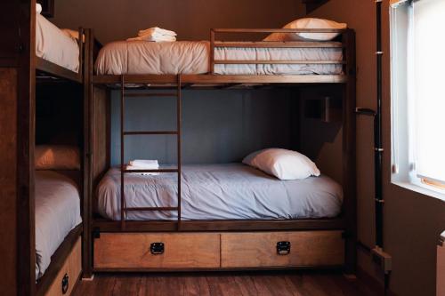 La Finca Hostel De Montaña - Habitación Palmera