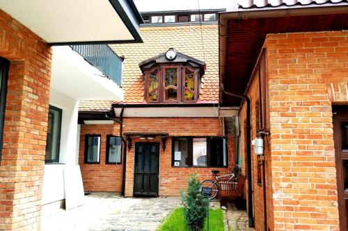Romana Boutique 2