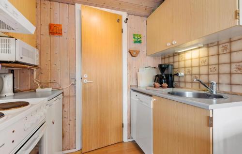 Gorgeous Apartment In Hemmet With Sauna