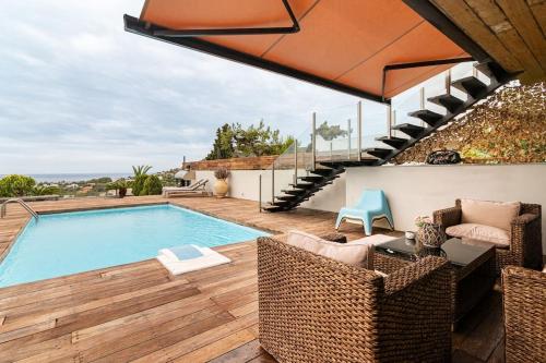 Magnificent, Deluxe Villa, Lagonisi, Athens Riviera in Ag. Marina (Kropia)