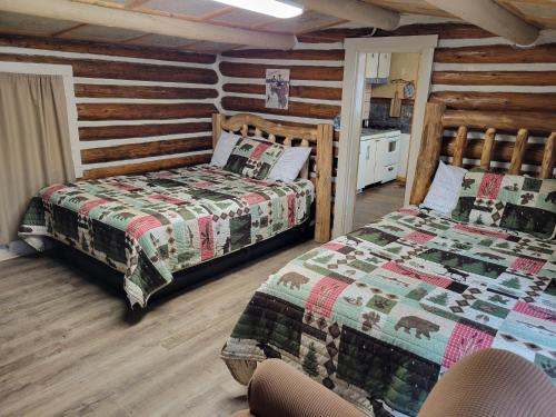Chinook Cabins & RV Park in South Fork, USA